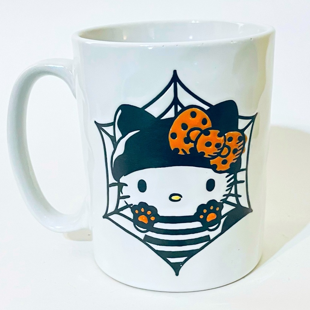 🧡Hello Kitty Halloween Mug 👻🎀🧡